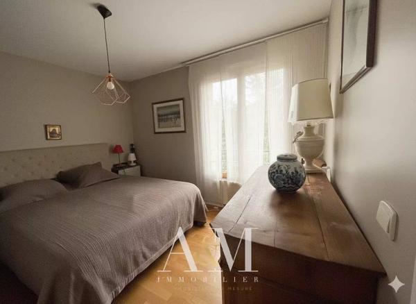 Appartement T4 de 90 m² + terrasse 14 m², cave et garage