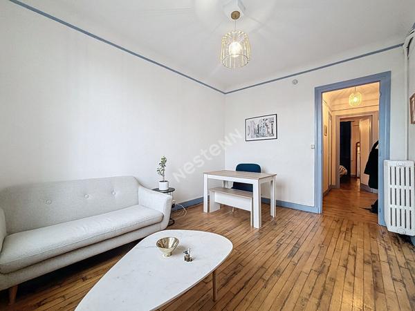 APPARTEMENT T2 - MEUBLÉ - JARDIN COMMUN - LUMINEUX