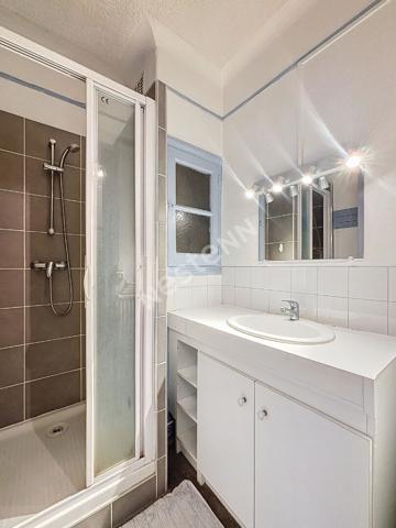 APPARTEMENT T2 - MEUBLÉ - JARDIN COMMUN - LUMINEUX