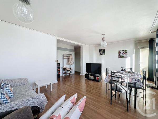 Appartement T3 à vendre  3 pièces - 65,90 m2 ST JEAN DE LA RUELLE - 45