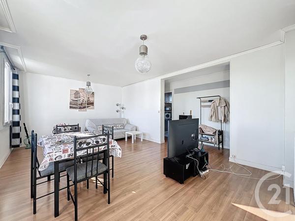 Appartement T3 à vendre  3 pièces - 65,90 m2 ST JEAN DE LA RUELLE - 45