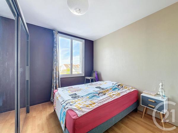 Appartement T3 à vendre  3 pièces - 65,90 m2 ST JEAN DE LA RUELLE - 45