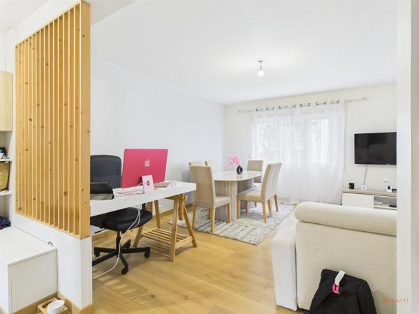 Appartement lumineux 3P, cadre verdoyant bord de Seine