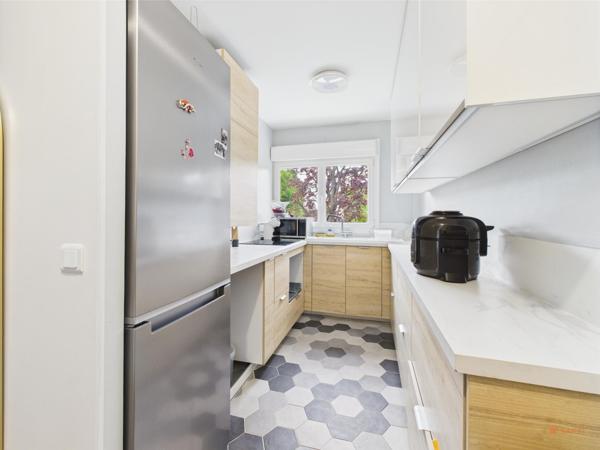 Appartement lumineux 3P, cadre verdoyant bord de Seine