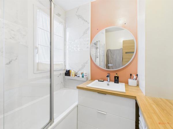 Appartement lumineux 3P, cadre verdoyant bord de Seine