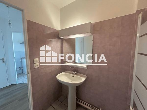 Location Appartement 2 pièces 46.01 m² - 2-8 AV. 1RE ARMEE FRANCAISE RH Chamalieres 63400