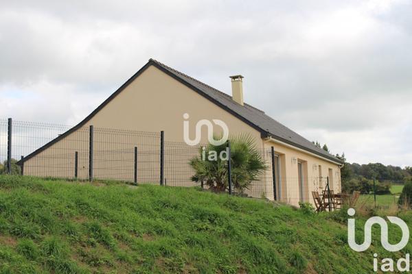 Pavillon 5 pièces de 82 m² à Bais (53160)