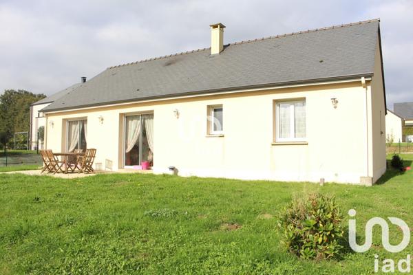 Pavillon 5 pièces de 82 m² à Bais (53160)