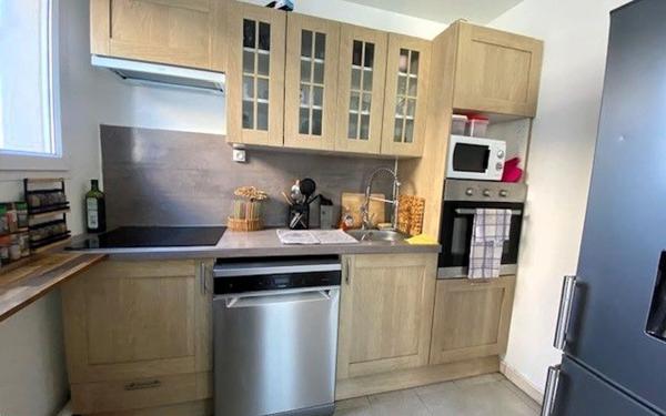 Appartement à vendre    3 pièces • 68,80 m2 Cergy