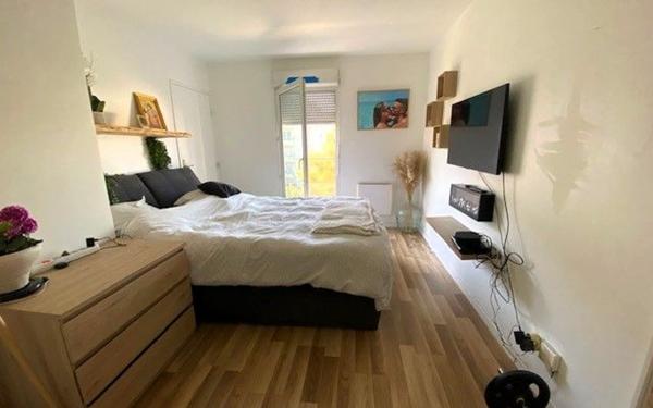 Appartement à vendre    3 pièces • 68,80 m2 Cergy