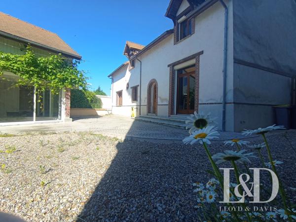 CHARMANTE LONGÈRE 224M2 PROCHE PROMENADES DE SENS