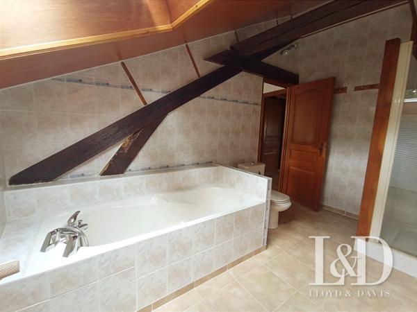 CHARMANTE LONGÈRE 224M2 PROCHE PROMENADES DE SENS