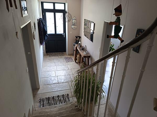 Maison Bouille Courdault 6 pièce(s), 3 chambres d'environ 171m² sur un terrain de 2 309 m²