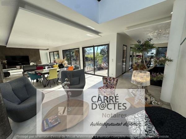 Villa à vendre à Nîmes dans le Gard (30900), ref : 1003 / 696   
Carreau de Lanes