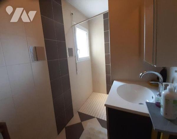 À vendre ? Maison T5 à Noyal-Pontivy ? Maison familiale de 123 m² sur terrain de 682 m².

Déc...