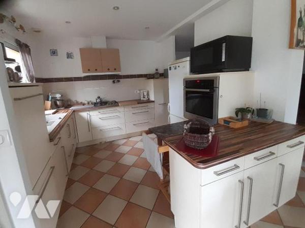 À vendre ? Maison T5 à Noyal-Pontivy ? Maison familiale de 123 m² sur terrain de 682 m².

Déc...