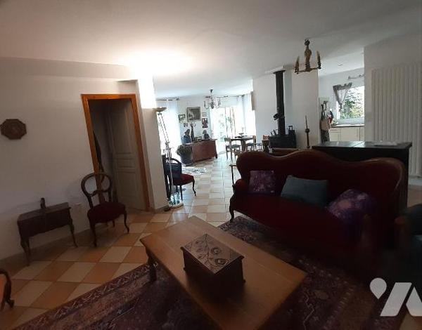 À vendre ? Maison T5 à Noyal-Pontivy ? Maison familiale de 123 m² sur terrain de 682 m².

Déc...