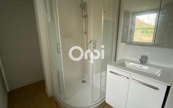 Maison à louer    3 pièces •  Auchel