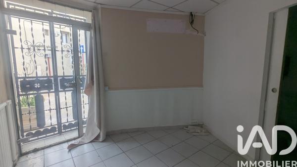 Droit au bail à vendre 27 m² Entraigues-sur-la-Sorgue