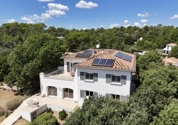 Saint Maximin: maison 286m2 sur 5000m2 - 6 voire 7 chambres