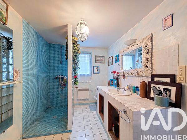 Maison à vendre 7 pièces 213 m² Villecresnes