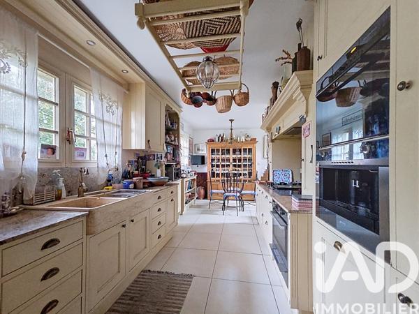 Maison à vendre 7 pièces 213 m² Villecresnes