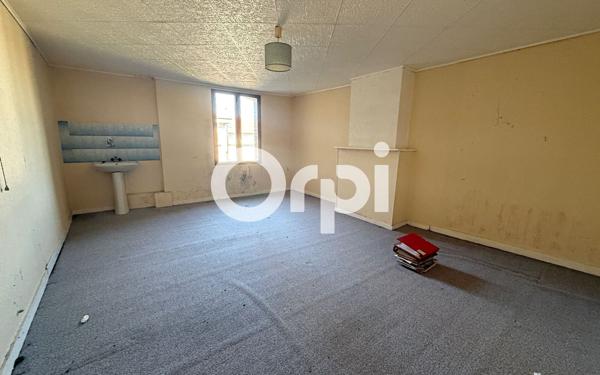 Maison à vendre    5 pièces • 230 m2 Auchel