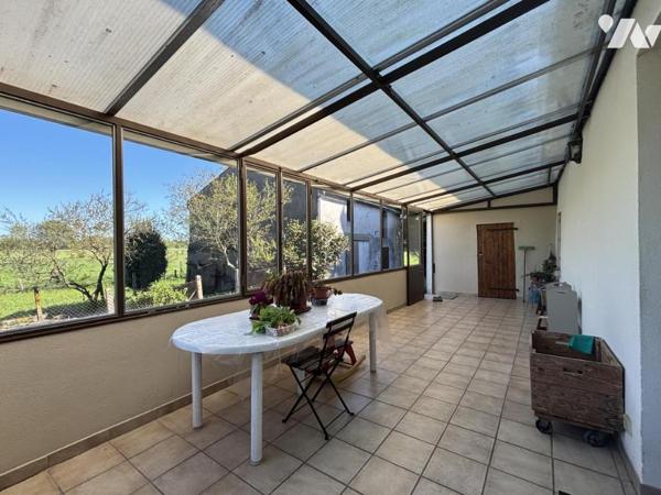 Maison d'habitation avec dépendance 