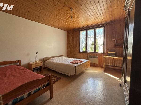 Maison d'habitation avec dépendance 