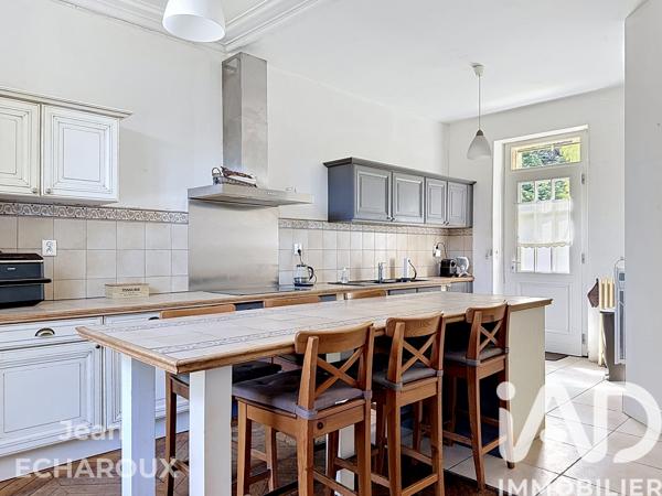 Maison à vendre 8 pièces 175,21 m² Dourdan
