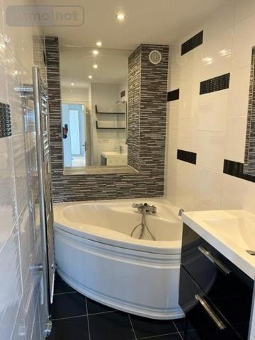 Appartement à vendre à Lanester dans le Morbihan (56600), ref : 56083-1074