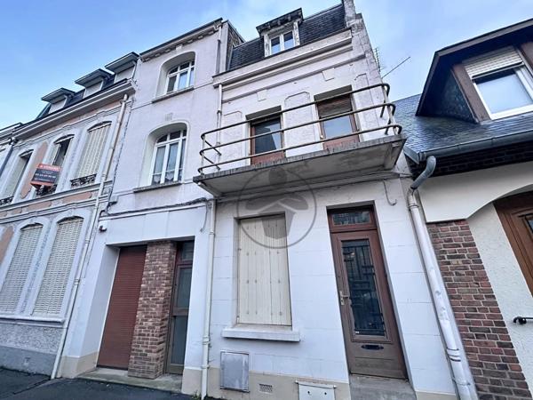 Vente Immeuble 9 pièces 131 m2 à Saint-Quentin