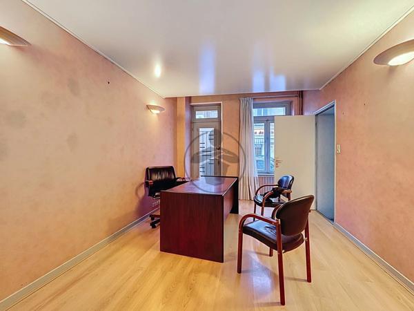 Vente Immeuble 9 pièces 131 m2 à Saint-Quentin