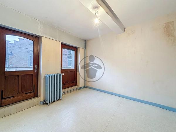 Vente Immeuble 9 pièces 131 m2 à Saint-Quentin