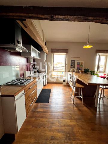 Appartement T3 duplex avec vue sur le Quai Général Durand à Sète