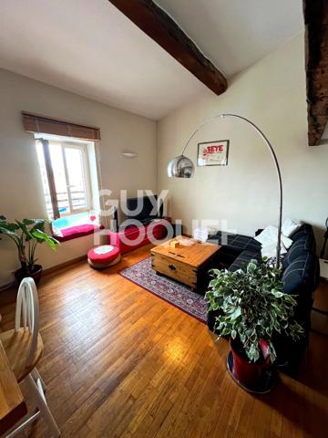 Appartement T3 duplex avec vue sur le Quai Général Durand à Sète