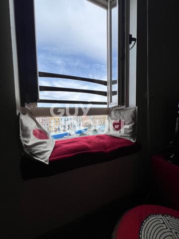 Appartement T3 duplex avec vue sur le Quai Général Durand à Sète