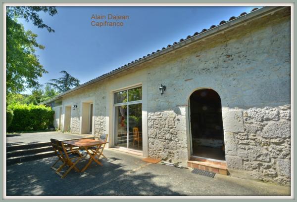 Dpt Lot et Garonne (47), à louer proche d' AGEN maison P5 de 140 m² -Terrain -Garage