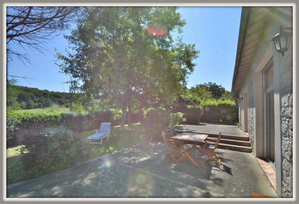 Dpt Lot et Garonne (47), à louer proche d' AGEN maison P5 de 140 m² -Terrain -Garage