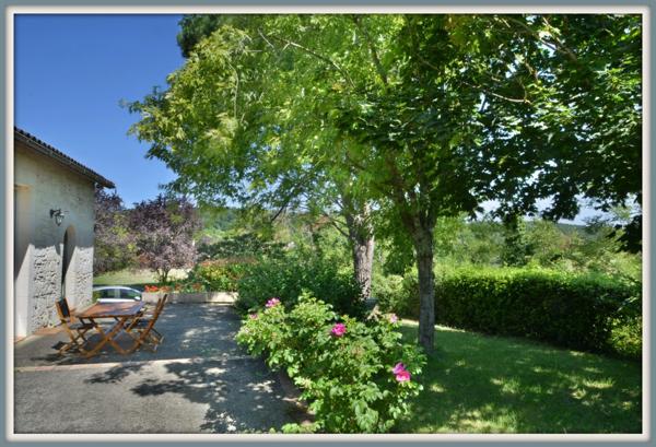 Dpt Lot et Garonne (47), à louer proche d' AGEN maison P5 de 140 m² -Terrain -Garage