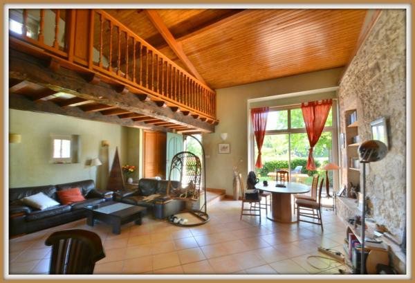 Dpt Lot et Garonne (47), à louer proche d' AGEN maison P5 de 140 m² -Terrain -Garage