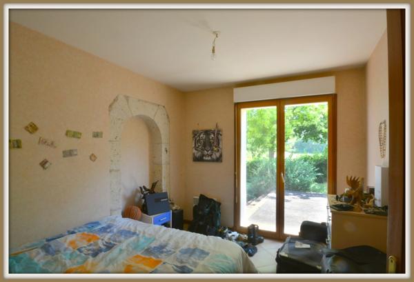Dpt Lot et Garonne (47), à louer proche d' AGEN maison P5 de 140 m² -Terrain -Garage