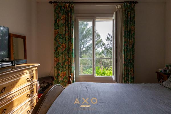 EXCLUSIVITE - LE MONTAIGUET - MAISON 160M2 - T7 - GARAGE - PISCINE - PARC 5000M2 - 1 020 000