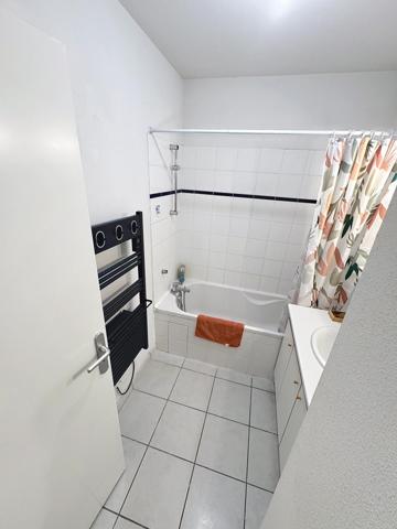 ? ROUBAIX CENTRE-VILLE | 2 pièces 44 m² | PARKING COUVERT ? À 2 pas de tout ! Parfait premier achat ou investissement ?