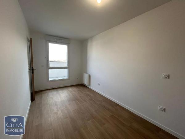 Appartement à louer 2 pièces 36.7m² Laval (53000)