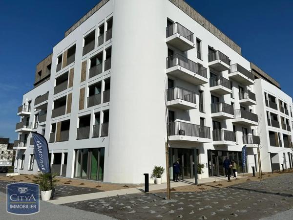 Appartement à louer 2 pièces 36.7m² Laval (53000)