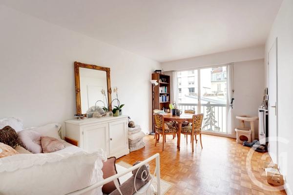 Appartement F1 à vendre  1 pièce - 27,89 m 2   PARIS  - 75015