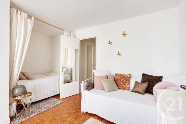 Appartement F1 à vendre  1 pièce - 27,89 m 2   PARIS  - 75015