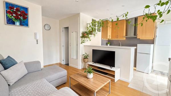 Appartement F1 à vendre  1 pièce - 27,89 m 2   PARIS  - 75015