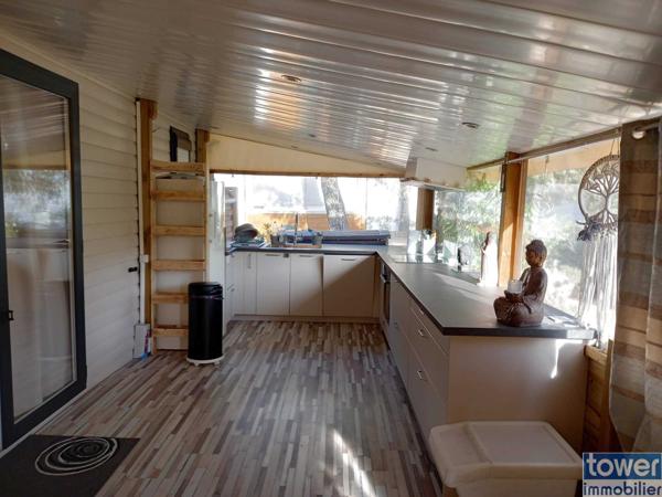 Mobilhome récent dans camping 5 étoiles